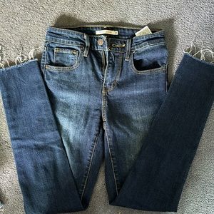 Levi’s Dark Wash Jeans